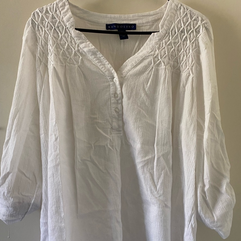 Bandolino blouse size XXL white colored